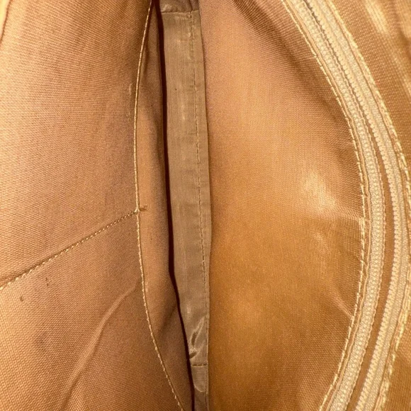 Very Clean Vintage Burberry Red Haymarket Bag - Picture 2 of 8